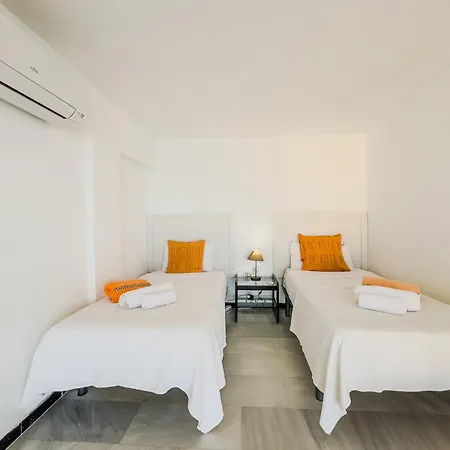 Skol 709 Duplex 1 Bedroom In Skol With Gibraltar&sea Views *