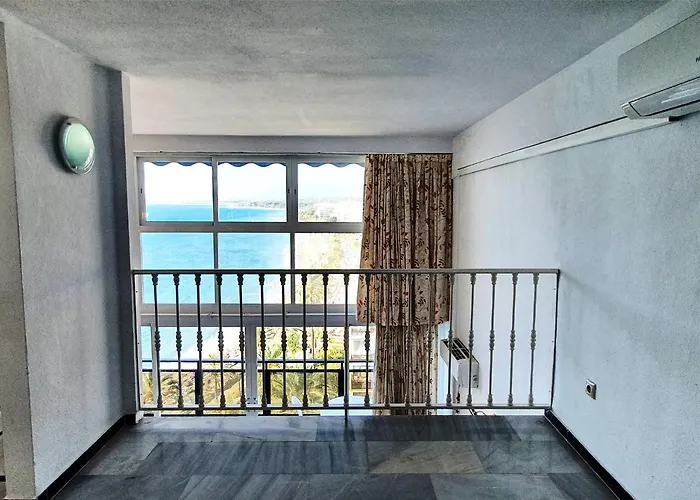 Skol 709 Duplex 1 Bedroom In Skol With Gibraltar And Sea Views Apartamento