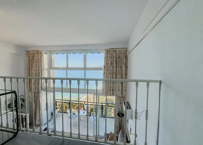 Skol 709 Duplex 1 Bedroom In Skol With Gibraltar And Sea Views *