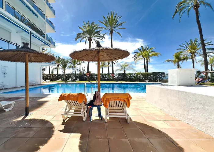 Skol 709 Duplex 1 Bedroom In Skol With Gibraltar And Sea Views 아파트