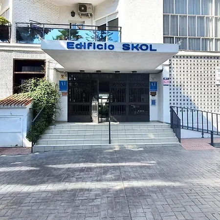 Skol 709 Duplex 1 Bedroom In Skol With Gibraltar And Sea Views Marbella